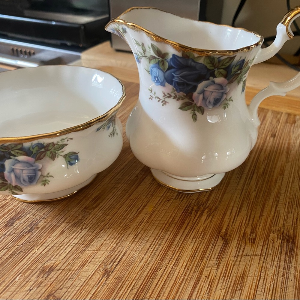 Royal Albert Rare Moonlight Rose Bone China- Cream and sugar set